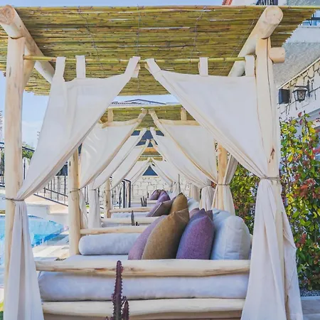 فندق Mea ألاتشاتي