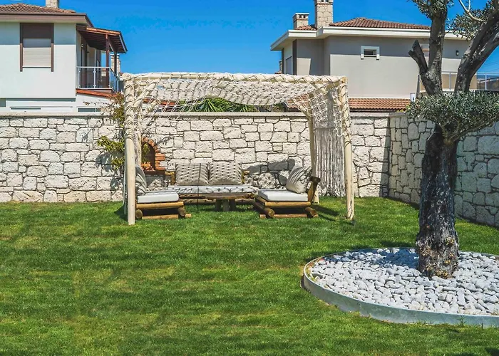 Mea * Алачати